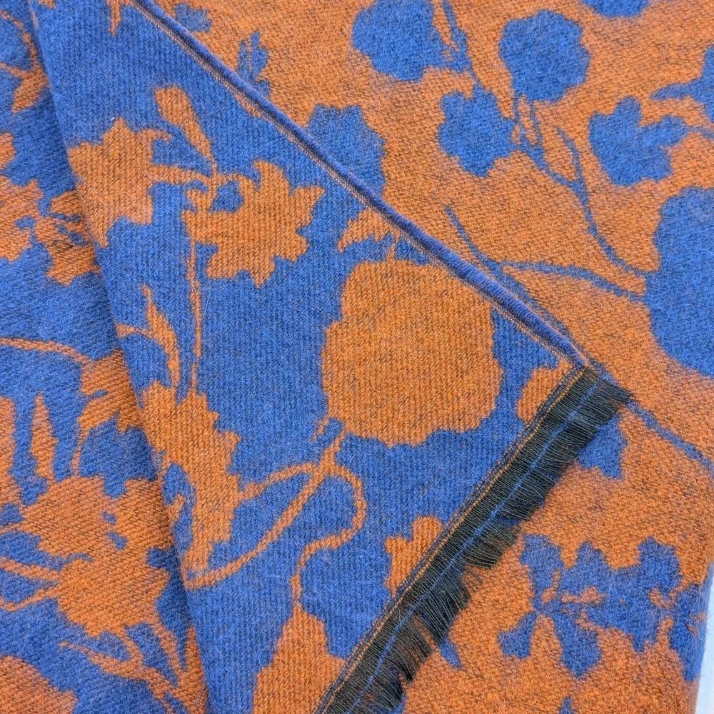 Floral Reversible Blanket Scarf - Picture 2 of 8